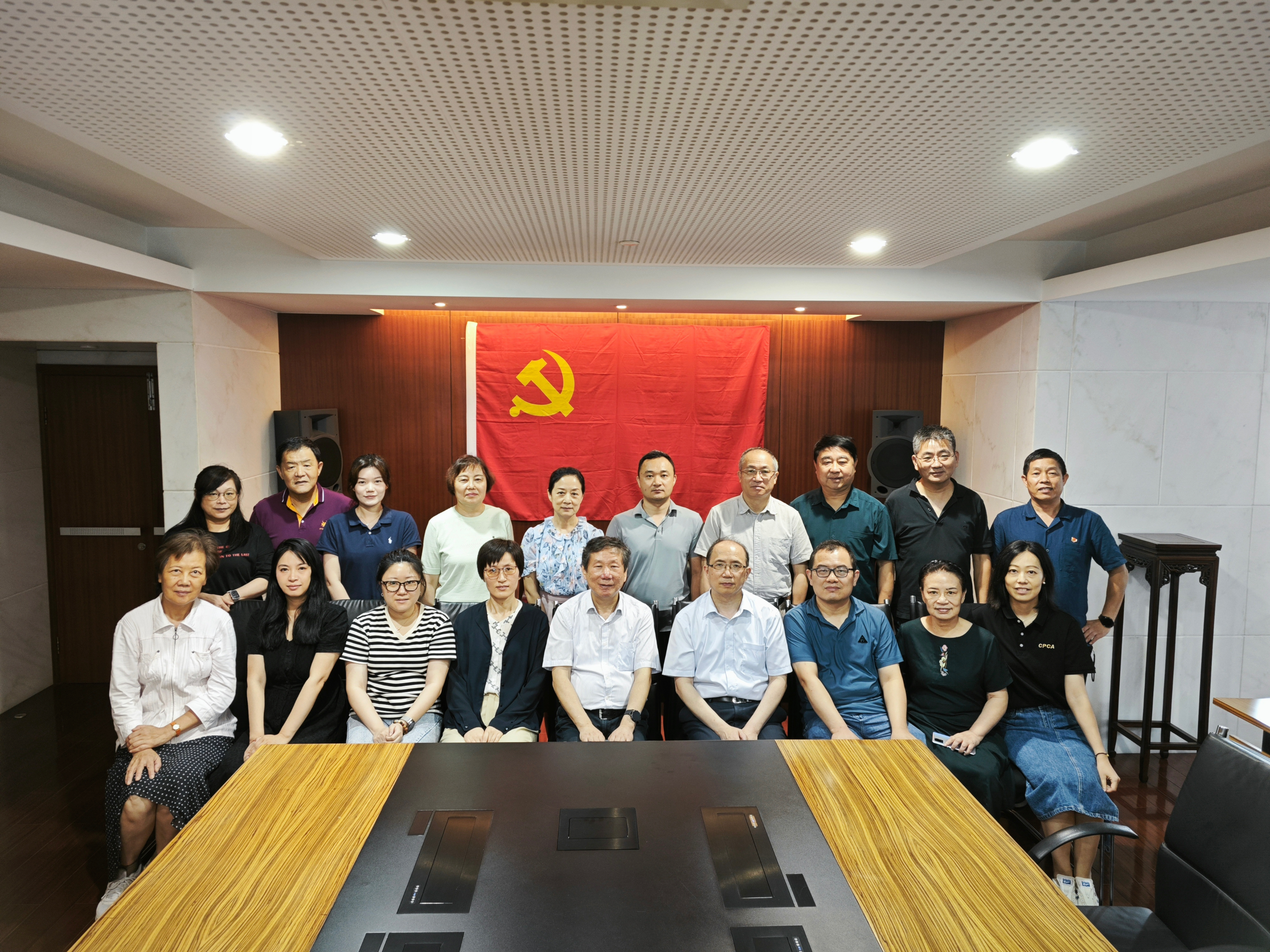 中共中国电子电路行业协会党支部、中共上海印制电路行业协会党支部参加上海市工经联党委第十一党建工作站组织生活会